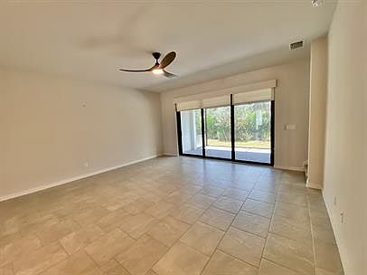 5th image of 13010 Pembroke Dr #1