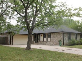 8957 E Dos Rios St, Wichita, KS 67207