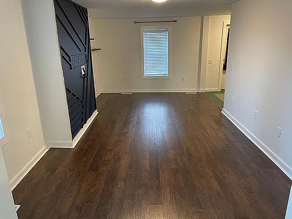 5th image of 96 Willis Pl #96