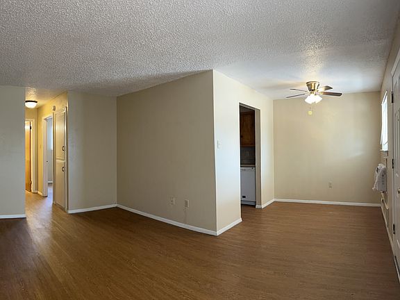 2nd image of 124 Columbia Ln APT 4