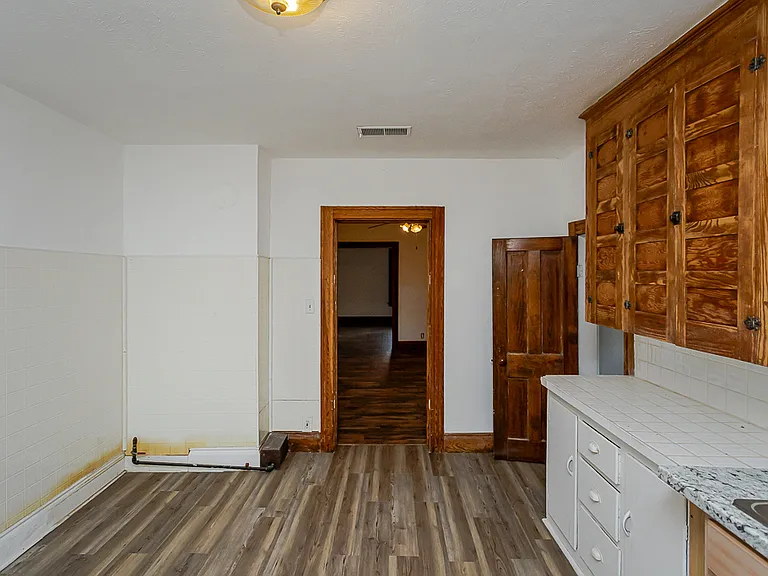 243 E Weber St #2 — Photo 17