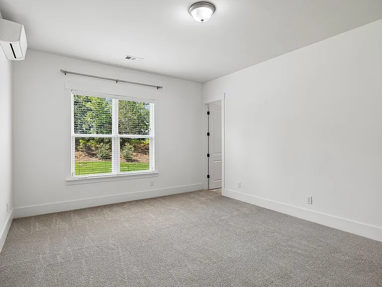 1730 Biscayne Dr — Photo 33
