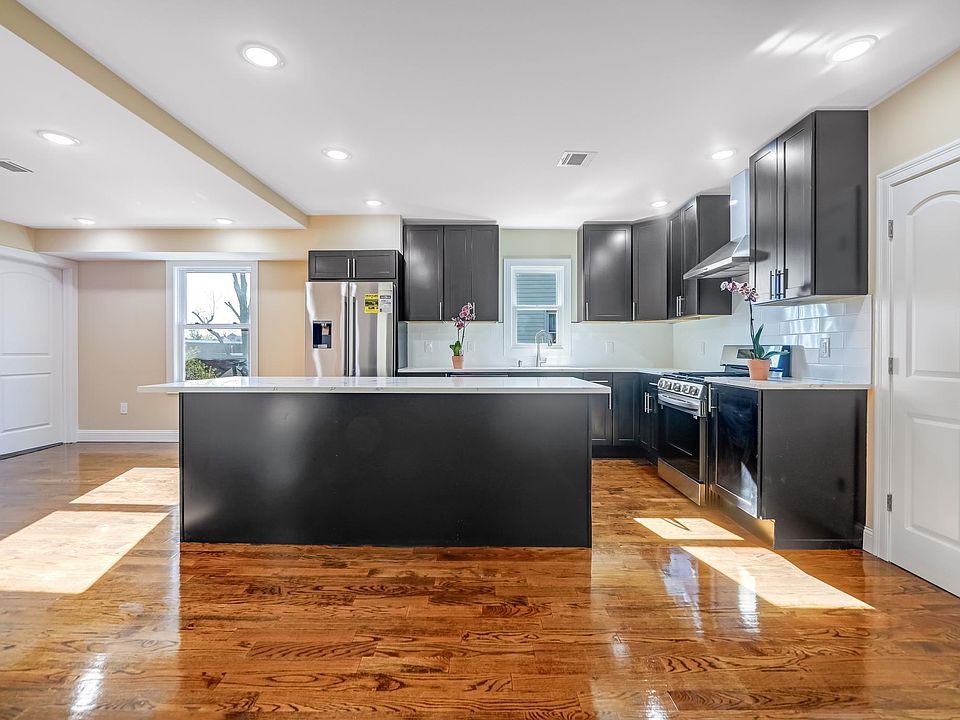 1st image of 47 Greenwood Ave Floor 2
