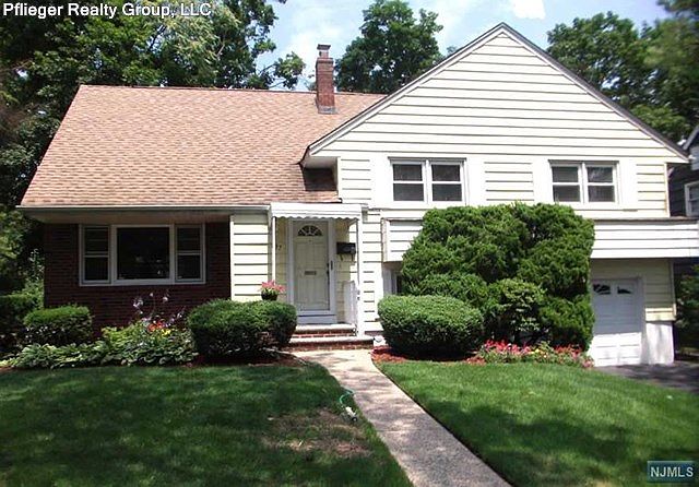 1st image of 837 Barbara Dr