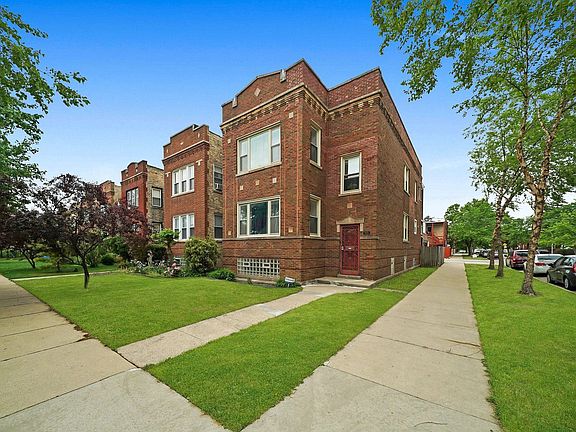 3rd image of 1656 N Luna Ave