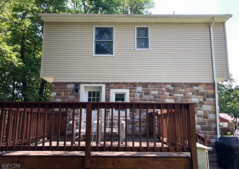 2nd image of 2 Walker Ave