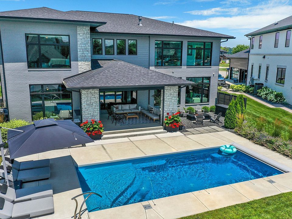 1st image of 13417 Cambridge Cove Way