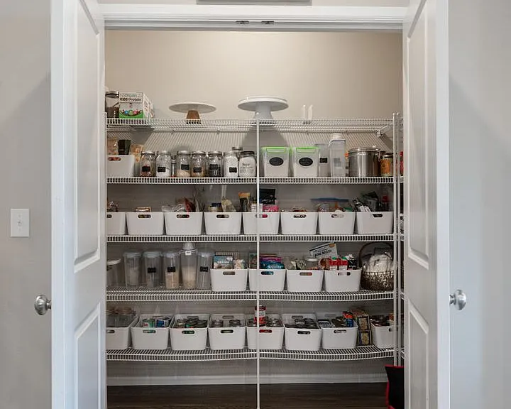 3273 Hanna Dr NE — Photo 10