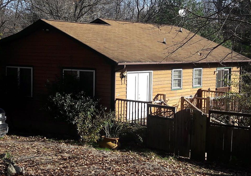 1st image of 918 Tebeau Dr
