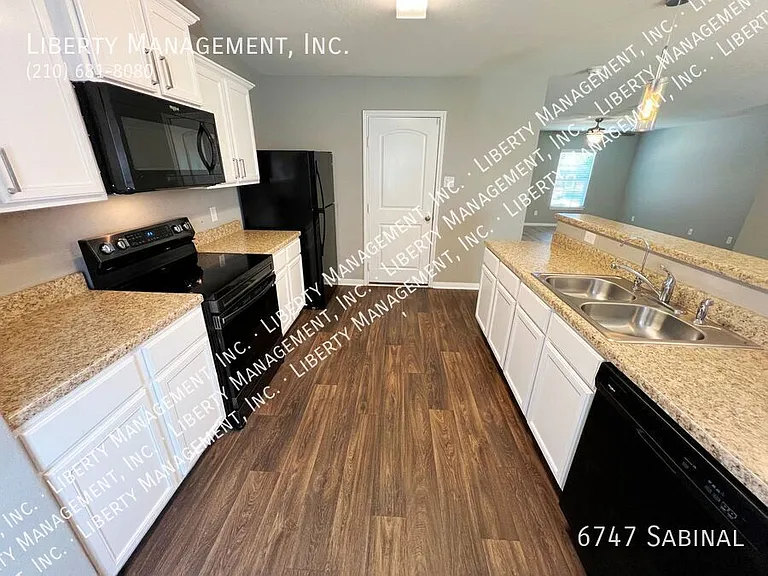 6747 Sabinal — Photo 12