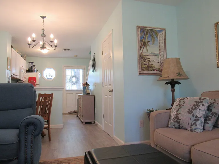 121 Golf Club Dr — Photo 6