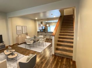 615 S 3rd St APT C, Selah, WA