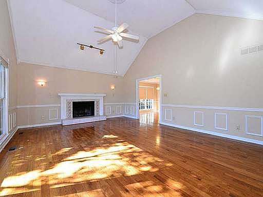 5th image of 3790 Skyland Ct SW