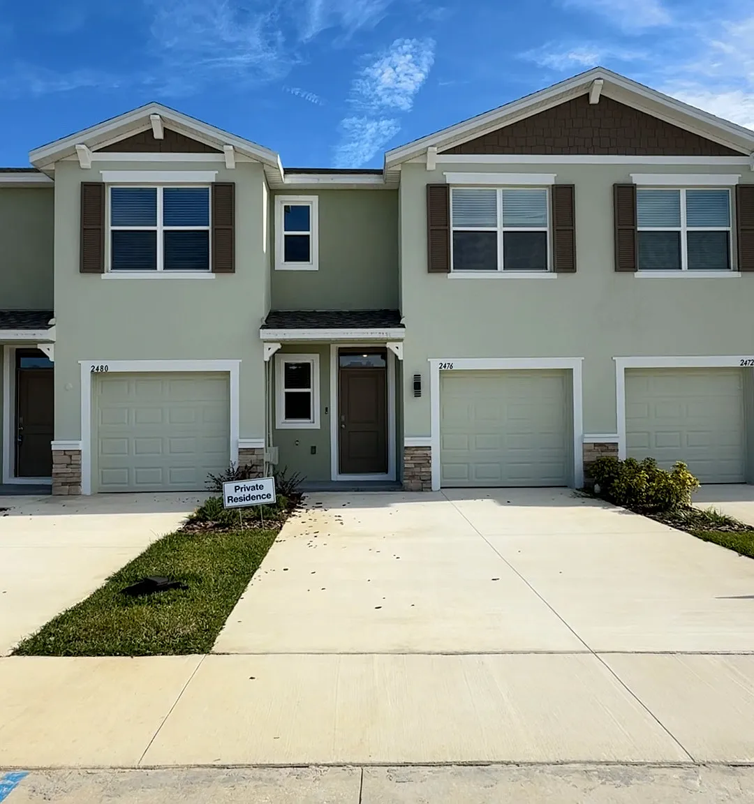 Modern Woodcreek Townhome in Wesley Chapel ? Smart Home — Photo 1