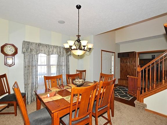 4th image of 7829 Highland Meadows Dr