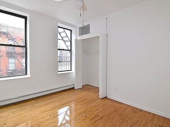 3rd image of 121 Orchard St #6