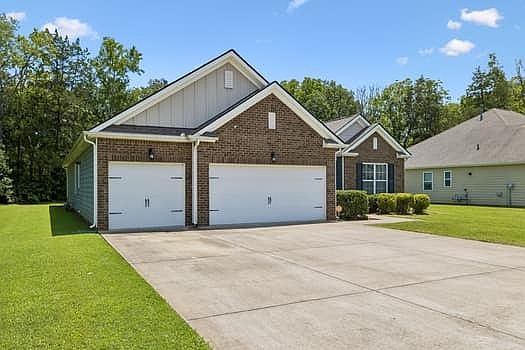 2nd image of 1036 Webbs Retreat Ln