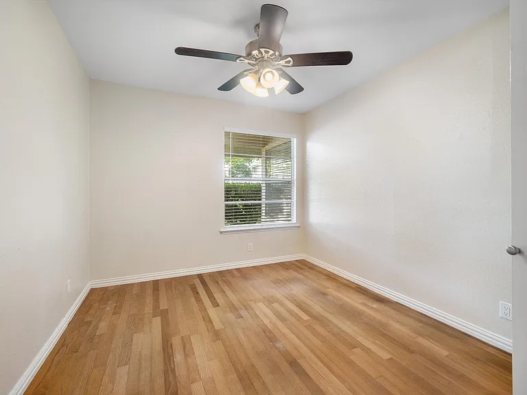 10102 Missel Thrush Dr — Photo 31