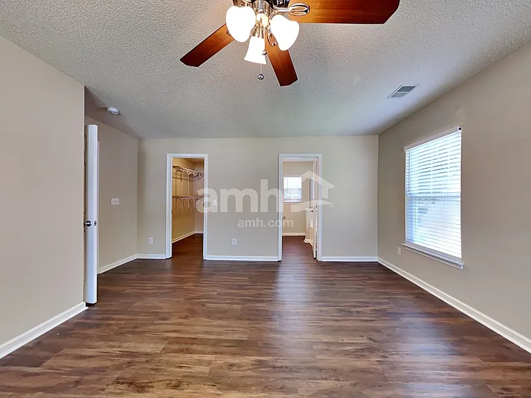 104 Reading Ct — Photo 10