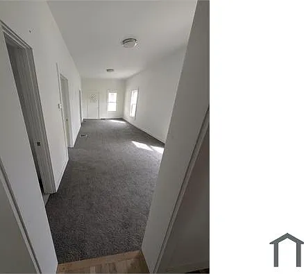 1019 Parry St — Photo 3