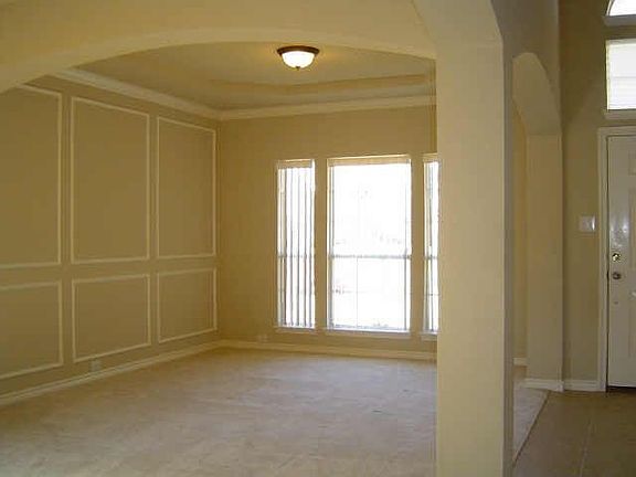 2nd image of 2202 River Canyon Ln