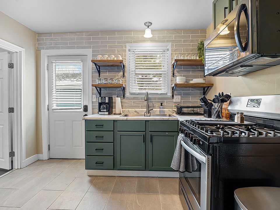 1st image of 716 S 19th St #1