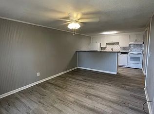 200 Greenwood Blvd APT E, Marysville, OH 43040