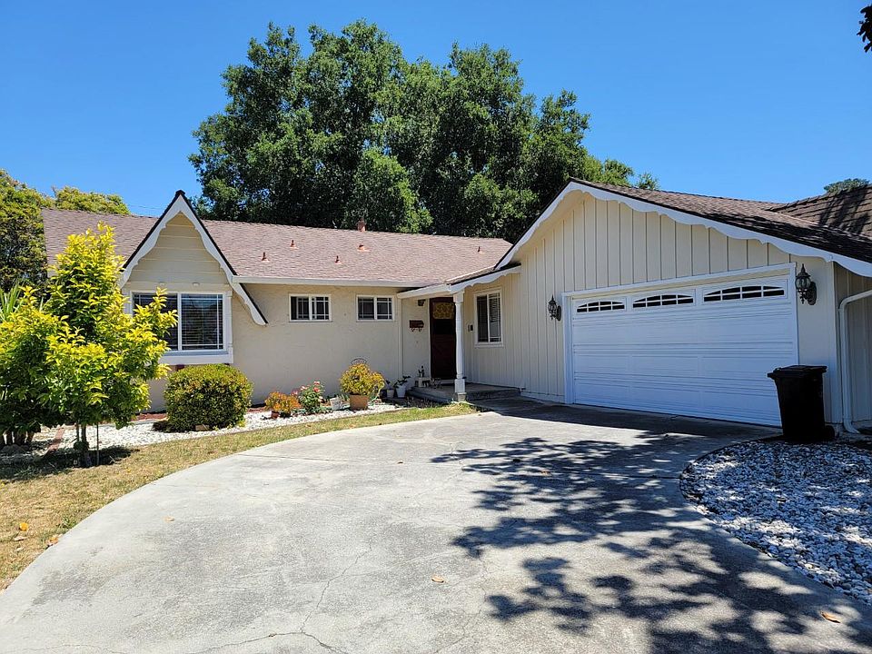 1st image of 1366 S Blaney Ave