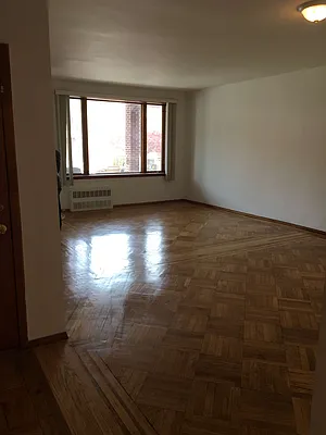 Rented by Leonidas Realty | media 3