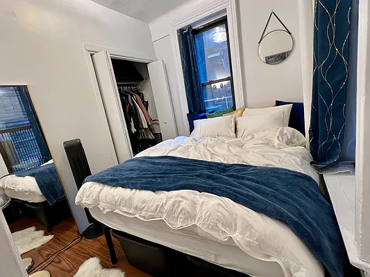 Rented by Compass | media 11