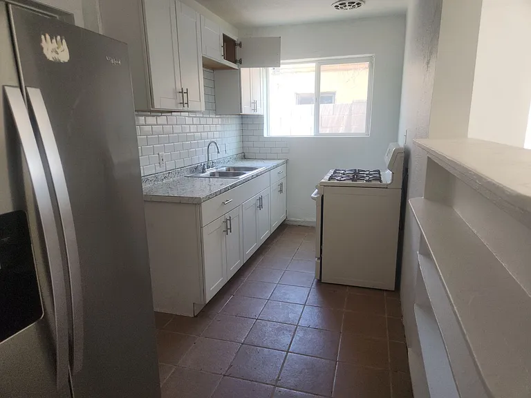 1514 E Roosevelt St — Photo 3
