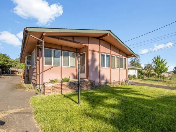 2439 Berkeley St, Klamath Falls, OR 97601