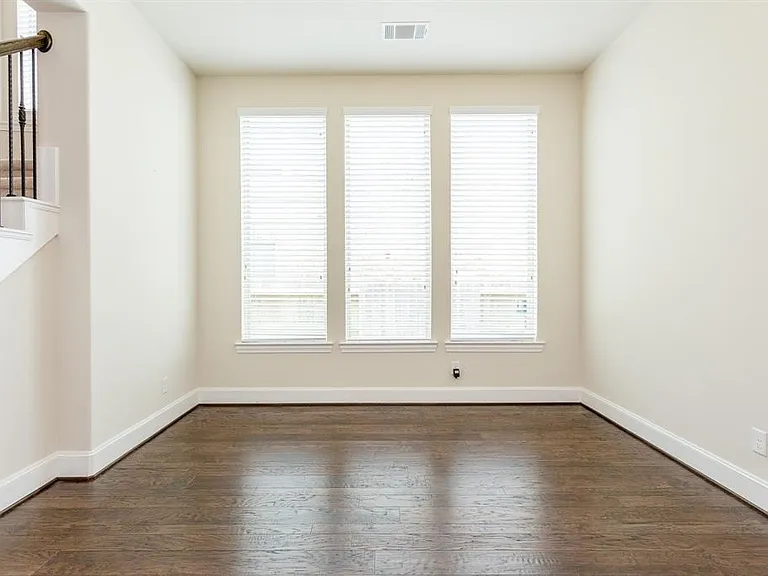4214 Quiet Dawn Ln — Photo 5