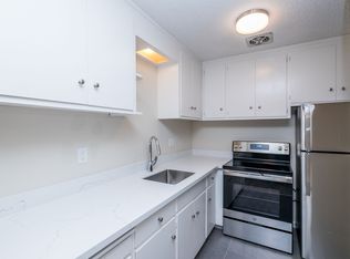 100 Monte Cresta Ave #306, Oakland, CA 94611
