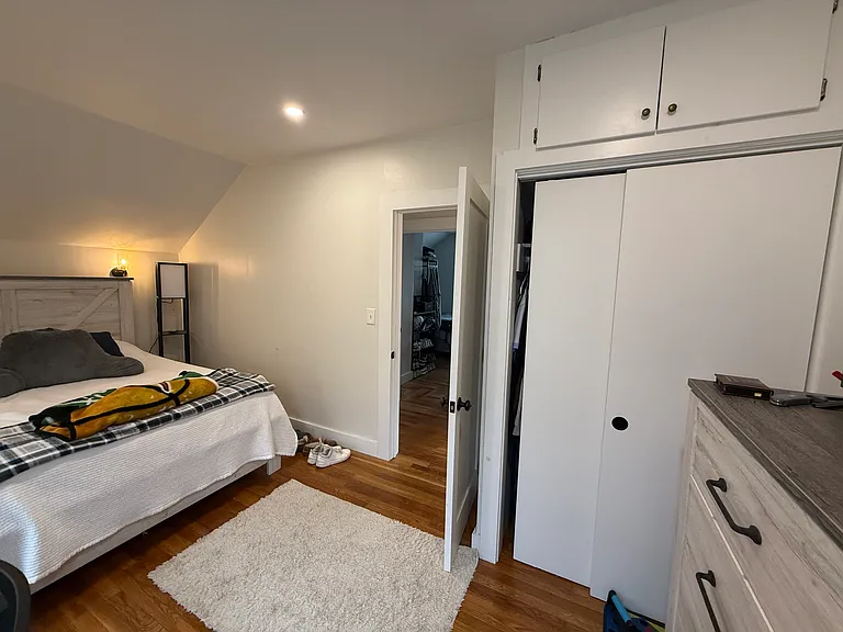 31 Slocum St — Photo 12