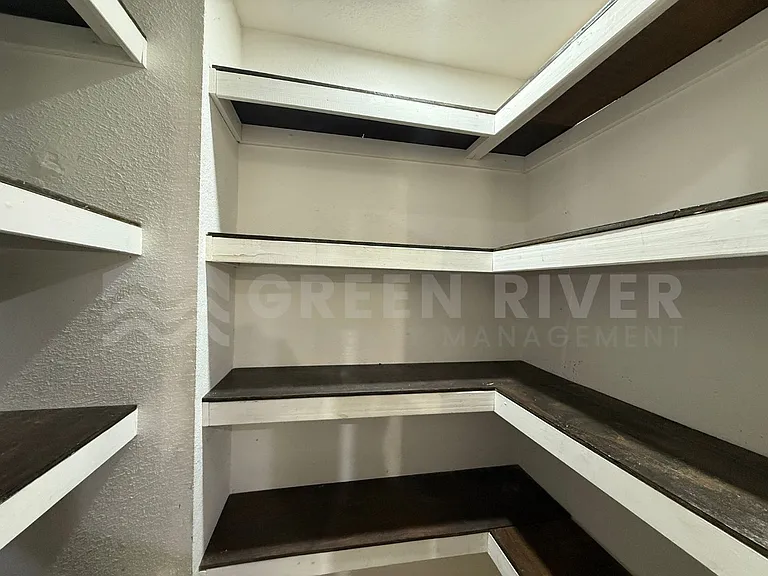 8704 Lake George Cir W — Photo 12