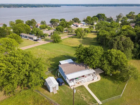 302 Vaughn St, Gun Barrel City, TX 75156