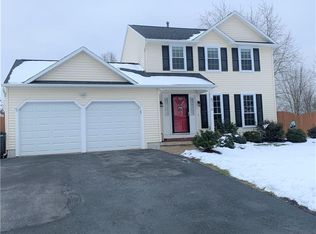 8776 Raulli Dr, Cicero, NY 13039