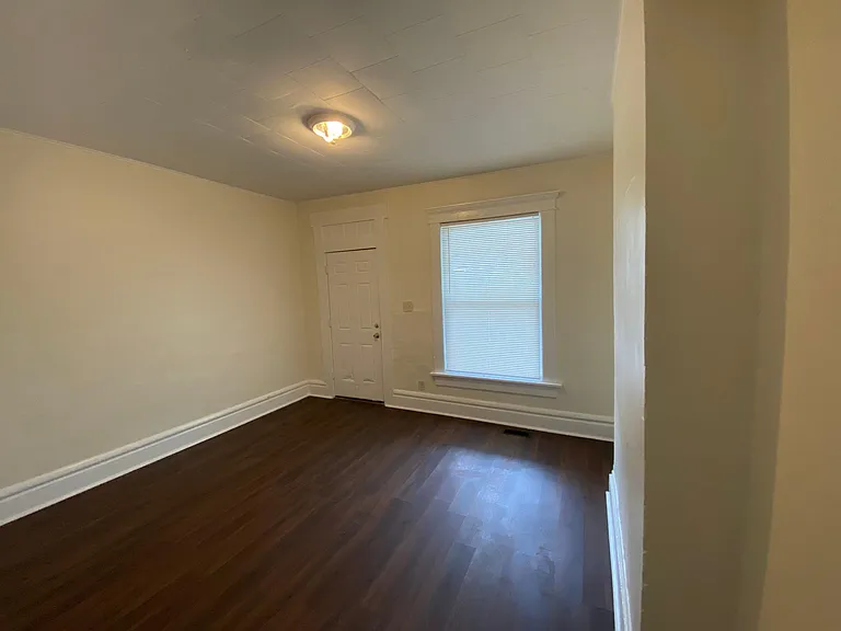 110 Dana Ave — Photo 8