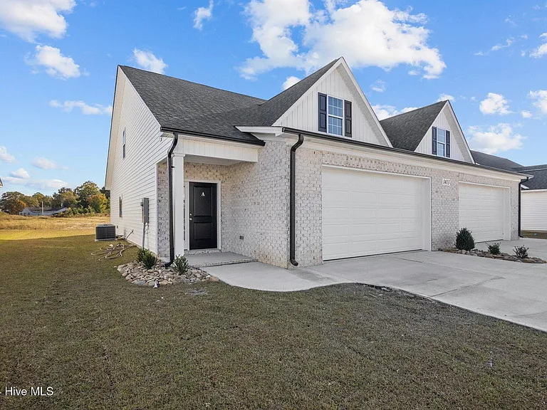 1413 Dorset Dr #A — Photo 1