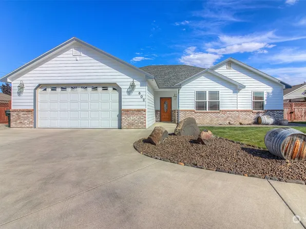 602 Royal Court, Grandview, WA 98930