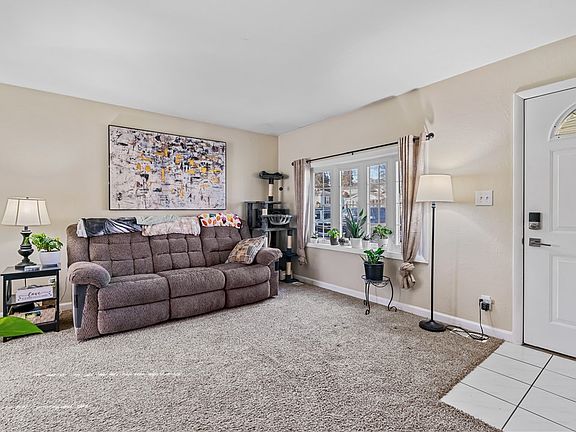 4th image of 9730 Birchbrook Ct