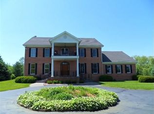 6N860 Foley Ln, St Charles, IL 60175