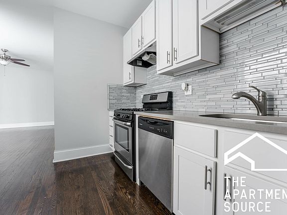 2nd image of 5160 N Leavitt St #2F