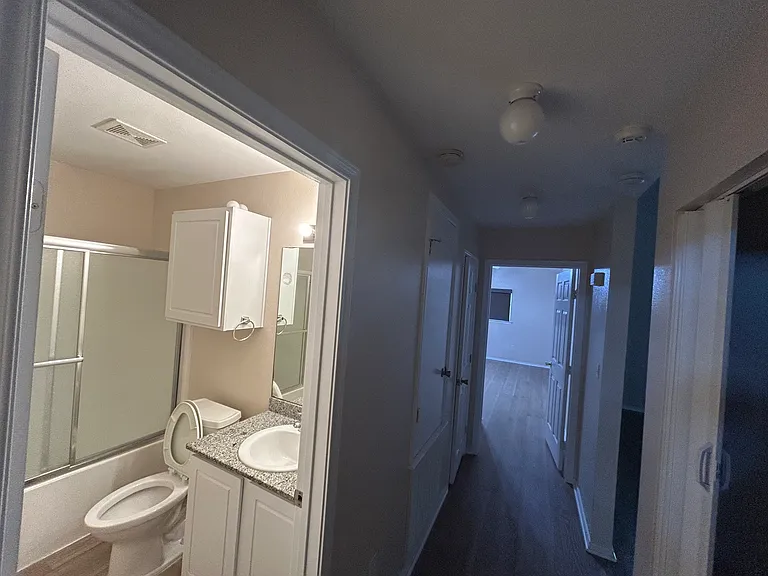 104 Breezy St — Photo 6