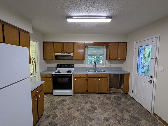 5th image of 325 Reeceburg Rd SE