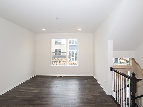 3rd image of 3S602 Everton Dr Lot 5.03