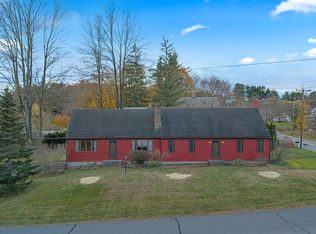4 Pickett Ln, Greenfield, MA 01301
