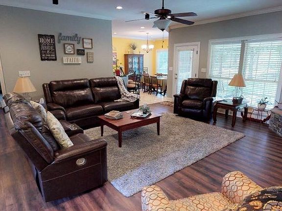 2nd image of 3550 Christina Ct S
