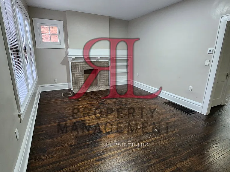 640 S Champion Ave — Photo 3